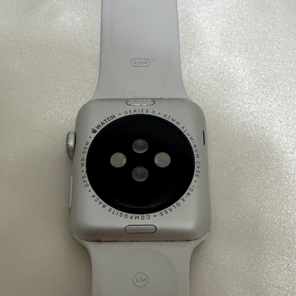 Apple Watch - Picture 3 of 5